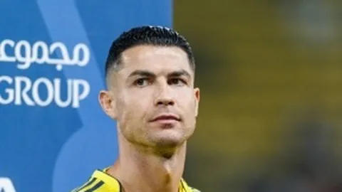 百冠王者对决19岁新锐！迈阿密男单决赛展望，德约科娃球衣互赠情深